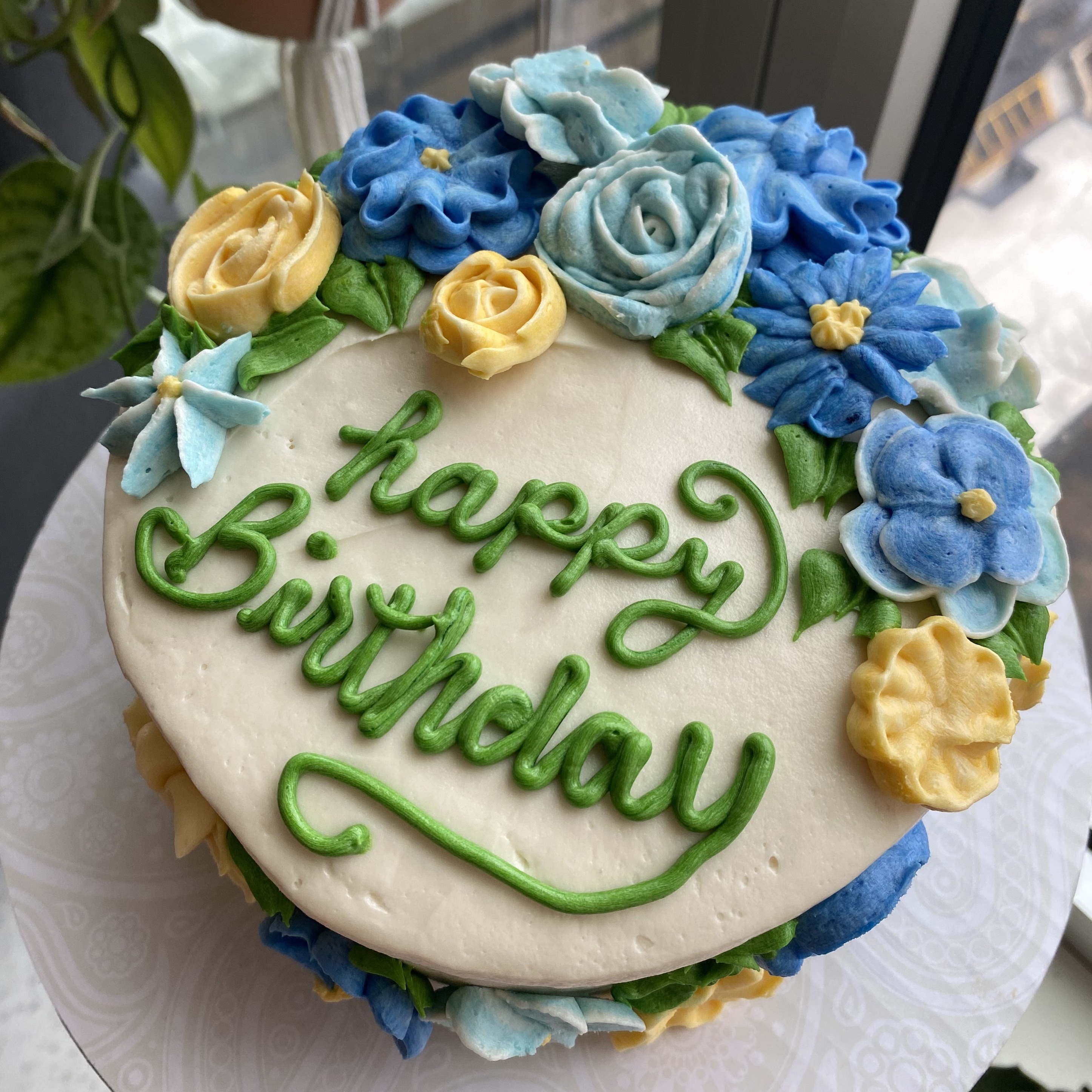 blue floral cake